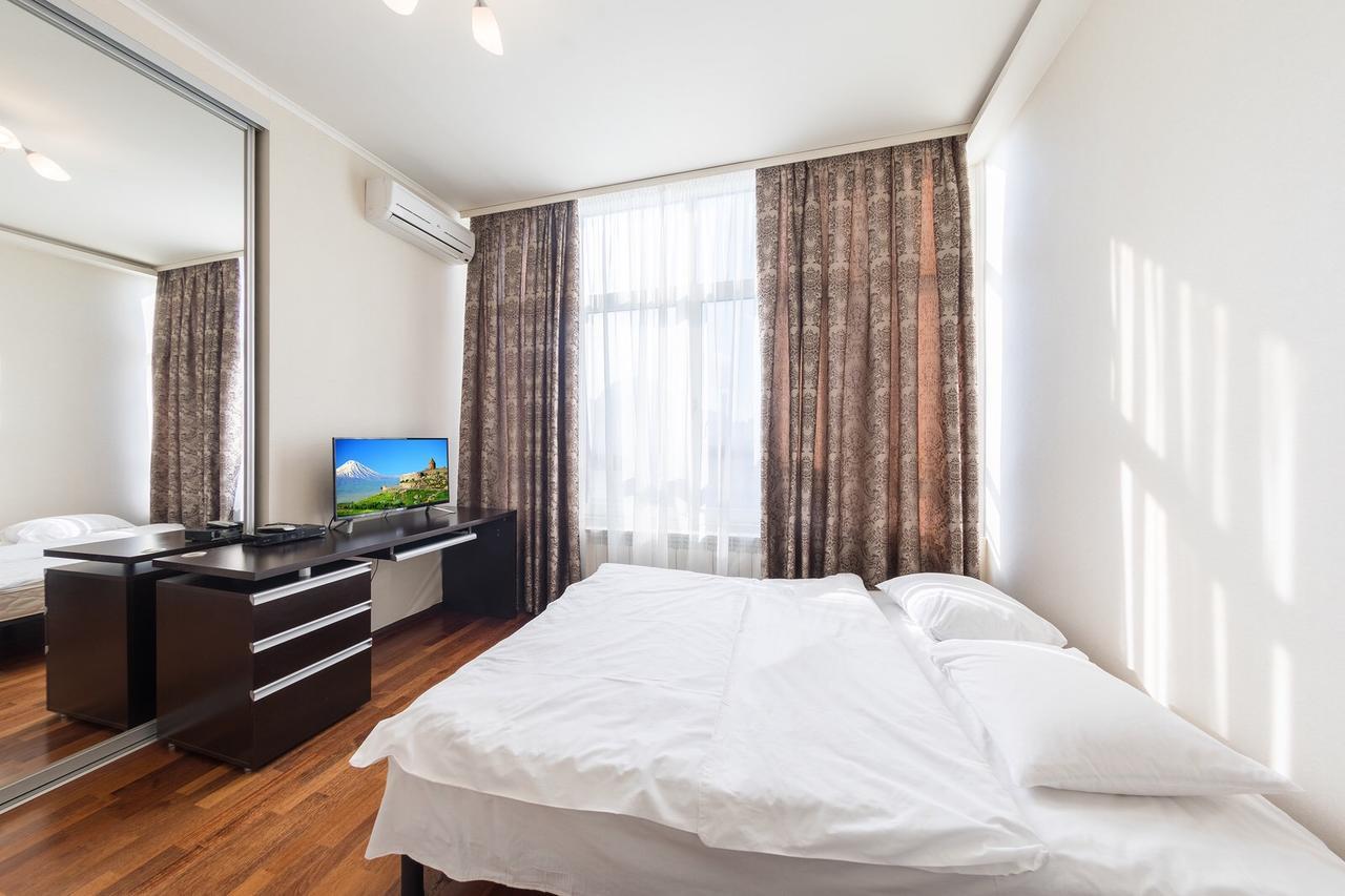 Apartment In The City Center Κίεβο Δωμάτιο φωτογραφία